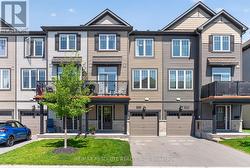 912 LIXNAW COURT Ottawa, ON K2C 3H2