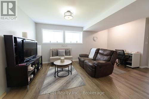 Apartment Living Room - 37 Marilyn Avenue N, Wasaga Beach, ON - Indoor Photo Showing Living Room