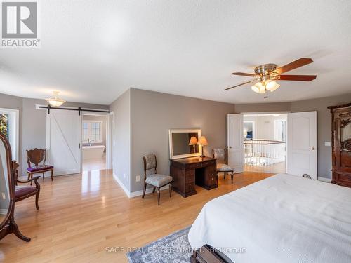 888 Cresta Rider Place, Newmarket, ON - Indoor Photo Showing Bedroom