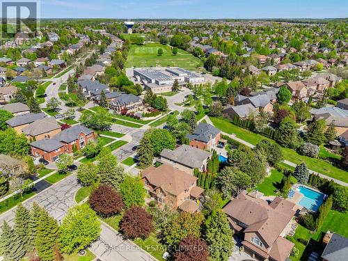 888 Cresta Rider Place, Newmarket, ON - Outdoor With View