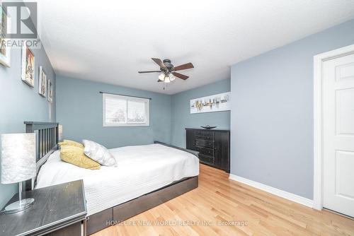 26 Cape Breton Court, Richmond Hill, ON - Indoor Photo Showing Bedroom