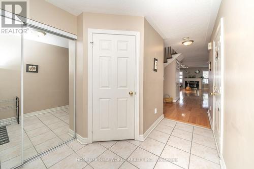 26 Cape Breton Court, Richmond Hill, ON - Indoor Photo Showing Other Room