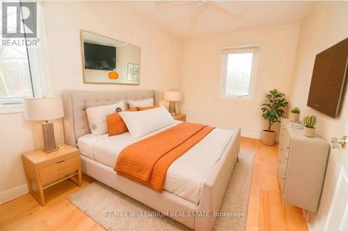 2424 Olde Base Line Road, Caledon, ON - Indoor Photo Showing Bedroom