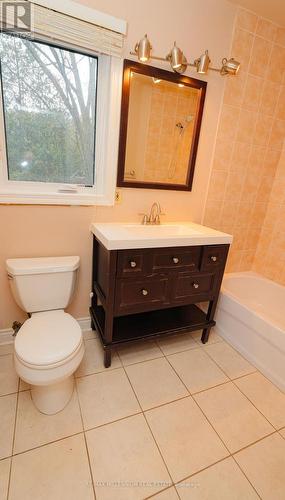 2424 Olde Base Line Road, Caledon, ON - Indoor Photo Showing Bathroom