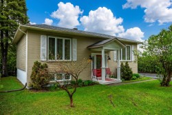 55  - 55A Av. Cyr Saint-Sauveur, QC J0R 1R4