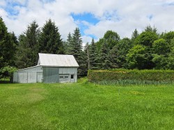 Barn - 