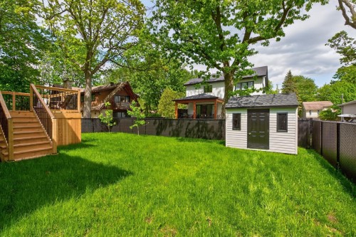Courtyard - 3 Rue Thomas-Dennis, Notre-Dame-De-L'Île-Perrot, QC - Outdoor