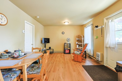 Vue d'ensemble - 7 Rue Ste-Julie E., Saint-André-Avellin, QC - Indoor