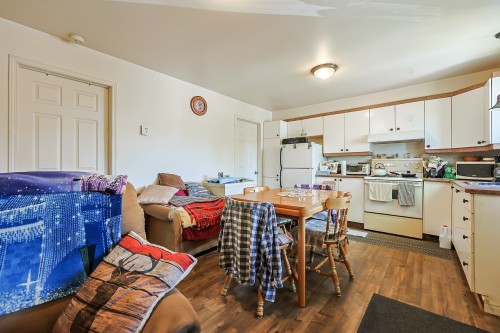 Vue d'ensemble - 7 Rue Ste-Julie E., Saint-André-Avellin, QC - Indoor Photo Showing Kitchen