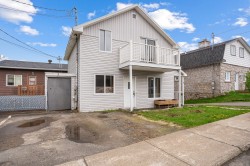 3 Rue Bohémier Sainte-Agathe-Des-Monts, QC J8C 2P7