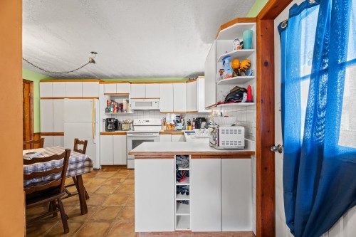 Kitchen - 3 Rue Bohémier, Sainte-Agathe-Des-Monts, QC - Indoor Photo Showing Kitchen