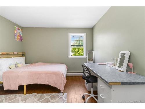 23 Dora Dr, Fredericton, NB 