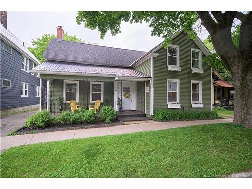 576 Charlotte St, Fredericton, NB 