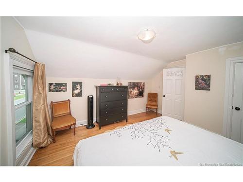 576 Charlotte St, Fredericton, NB 
