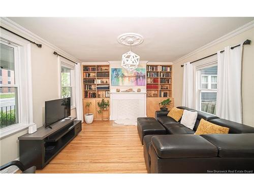 576 Charlotte St, Fredericton, NB 