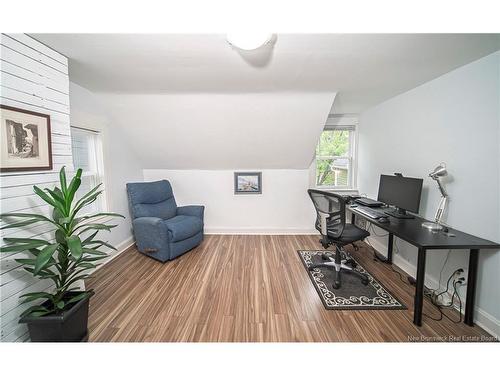 576 Charlotte St, Fredericton, NB 