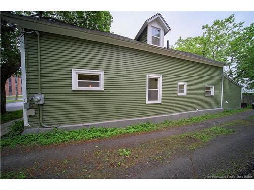 576 Charlotte St, Fredericton, NB 