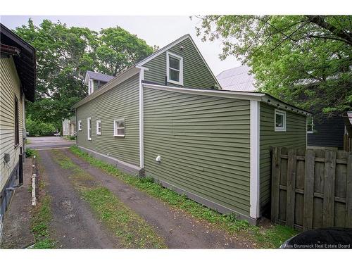 576 Charlotte St, Fredericton, NB 