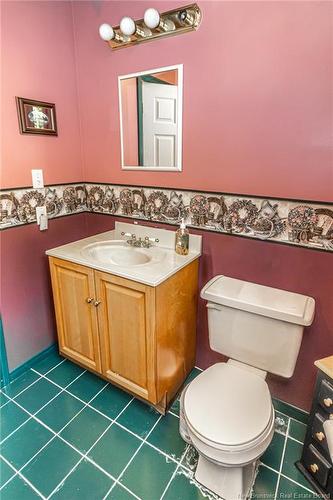 96 Lakeview Ave, Charters Settlement, NB 