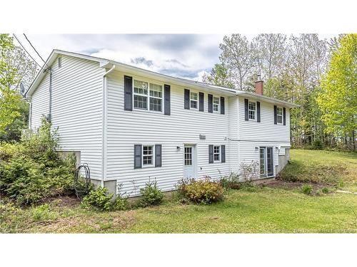 96 Lakeview Ave, Charters Settlement, NB 