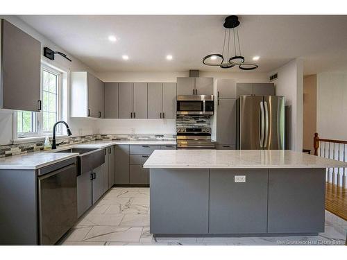 205 Kimble Dr, Fredericton, NB 