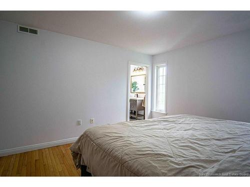 205 Kimble Dr, Fredericton, NB 