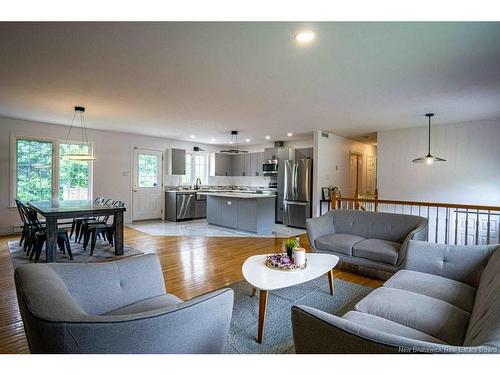 205 Kimble Dr, Fredericton, NB 