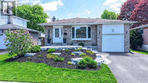 15 GLENECHO DRIVE  Barrie, ON L4M 4J2