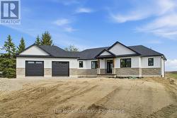 002 CRESSWELL ROAD Kawartha Lakes (Mariposa), ON K0M 2J0