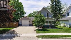 212 TOWNSEND STREET  Central Huron (Clinton), ON N0M 1L0