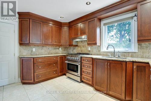 23 Biscayne Crescent, Ottawa, ON - Indoor Photo Showing Kitchen