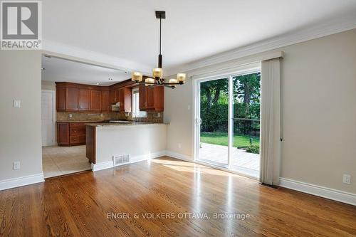 23 Biscayne Crescent, Ottawa, ON - Indoor Photo Showing Kitchen