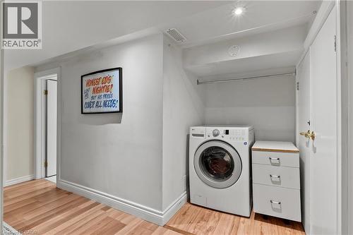 260 Stinson Crescent, Hamilton, ON - Indoor Photo Showing Laundry Room