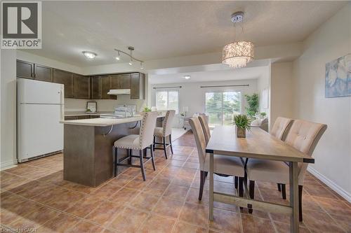 465 Colt Street, Waterloo, ON - Indoor Photo Showing Dining Room