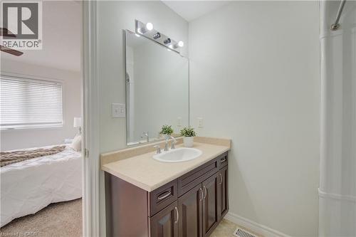 465 Colt Street, Waterloo, ON - Indoor Photo Showing Bathroom