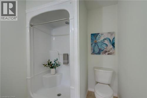 465 Colt Street, Waterloo, ON - Indoor Photo Showing Bathroom
