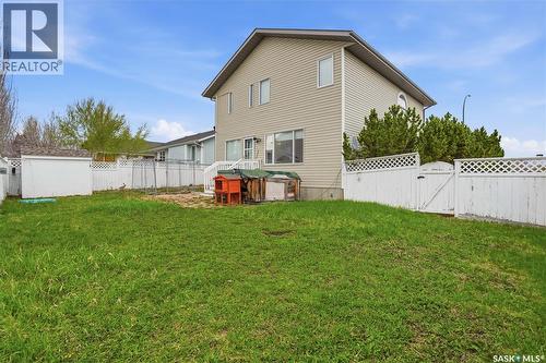 1204 Boehm Bay N, Regina, SK - Outdoor