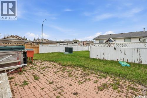 1204 Boehm Bay N, Regina, SK - Outdoor
