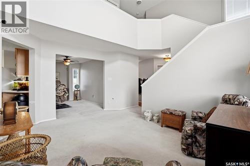 1204 Boehm Bay N, Regina, SK - Indoor Photo Showing Other Room