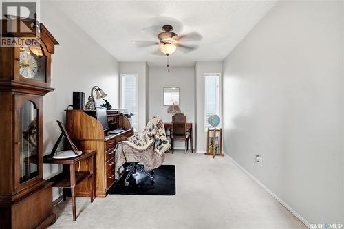 1204 Boehm Bay N, Regina, SK - Indoor Photo Showing Other Room