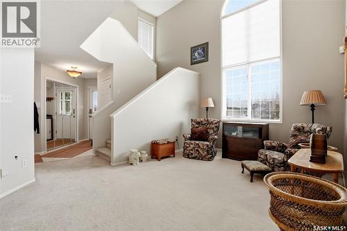 1204 Boehm Bay N, Regina, SK - Indoor Photo Showing Other Room