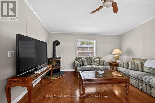 116 Hutt Road, Augusta, ON - Indoor Photo Showing Living Room With Fireplace