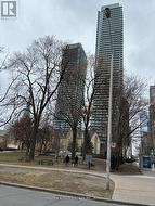 411 - 1080 BAY STREET Toronto, ON M5S 0A6