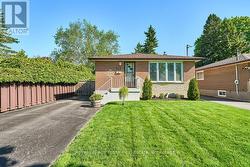 326 MARION AVENUE  Oshawa (Mclaughlin), ON L1J 3A9