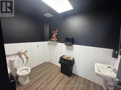 27 Dunlop Street W, Barrie, ON 
