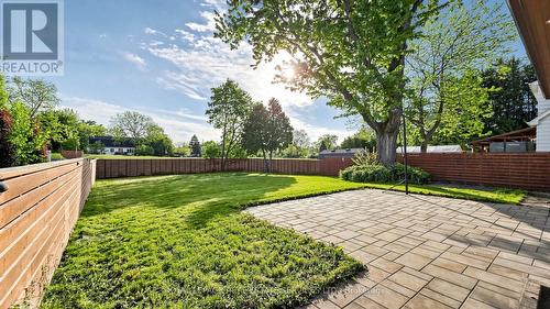 285 Bronte Road, Oakville, ON - Outdoor