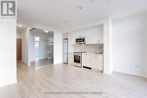 801 - 1195 The Queensway Street, Toronto, ON - Indoor Photo Showing Kitchen