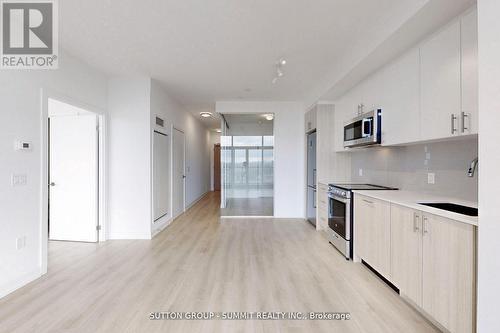 801 - 1195 The Queensway Street, Toronto, ON - Indoor Photo Showing Kitchen