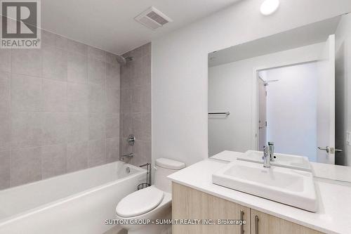 801 - 1195 The Queensway Street, Toronto, ON - Indoor Photo Showing Bathroom