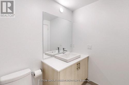801 - 1195 The Queensway Street, Toronto, ON - Indoor Photo Showing Bathroom
